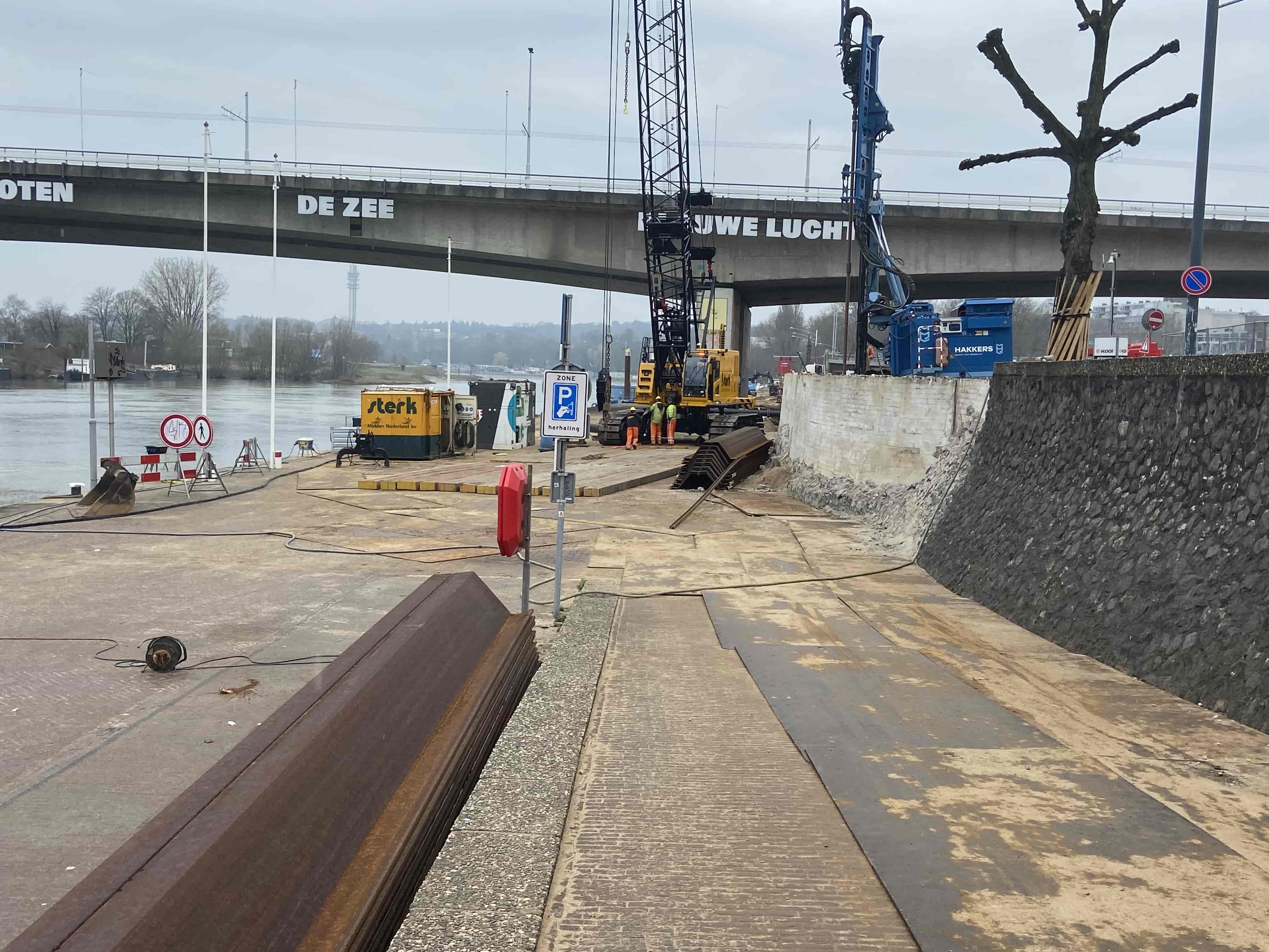 Dike reinforcement Rijnkade Arnhem 