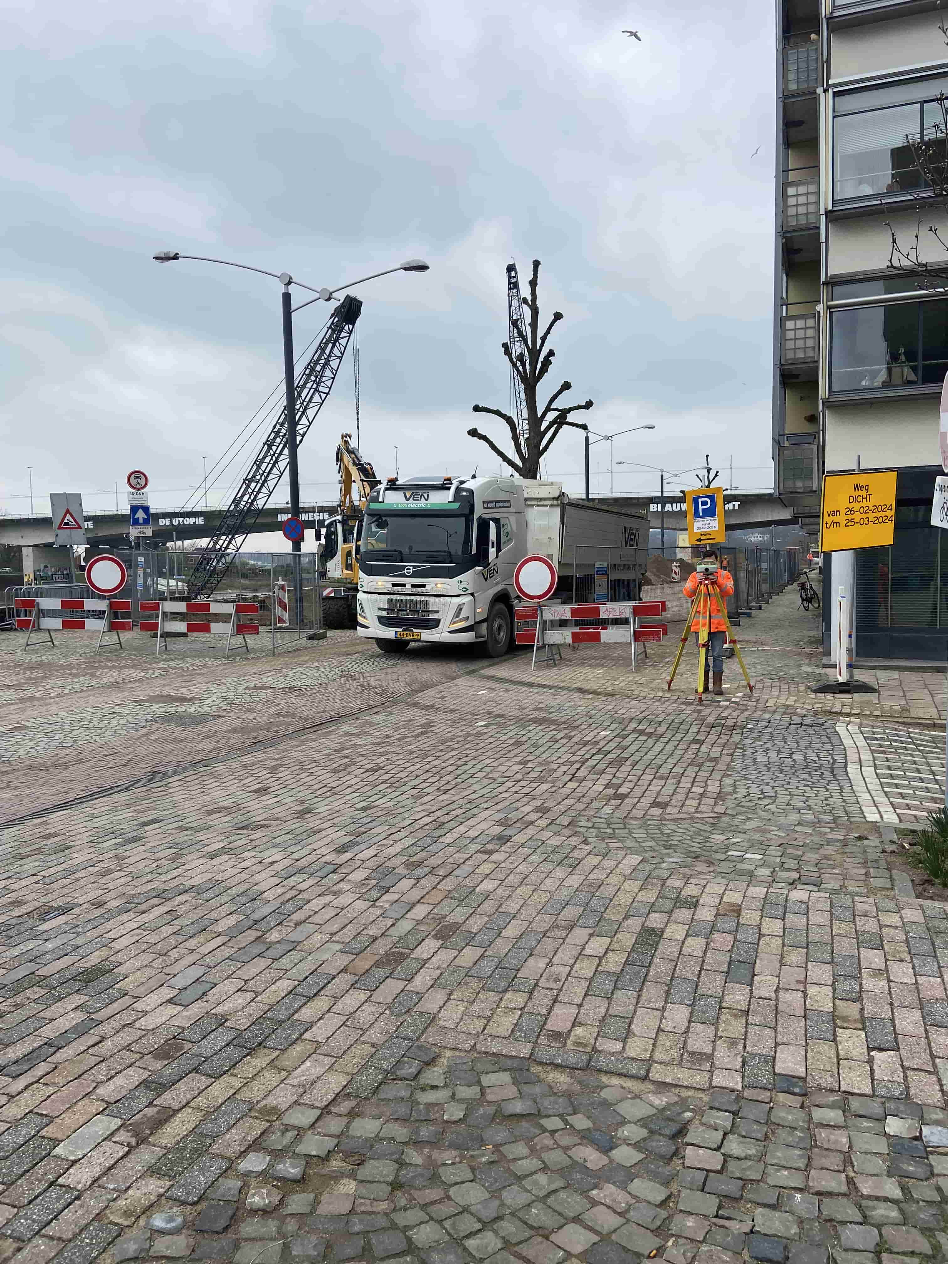 Dike reinforcement Rijnkade Arnhem 